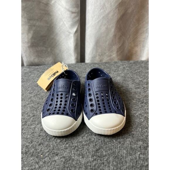 😀 Native L83604 Unisex Kids Regatta Blue Jefferson Child Slip On Shoes Size C4 - Picture 3 of 8